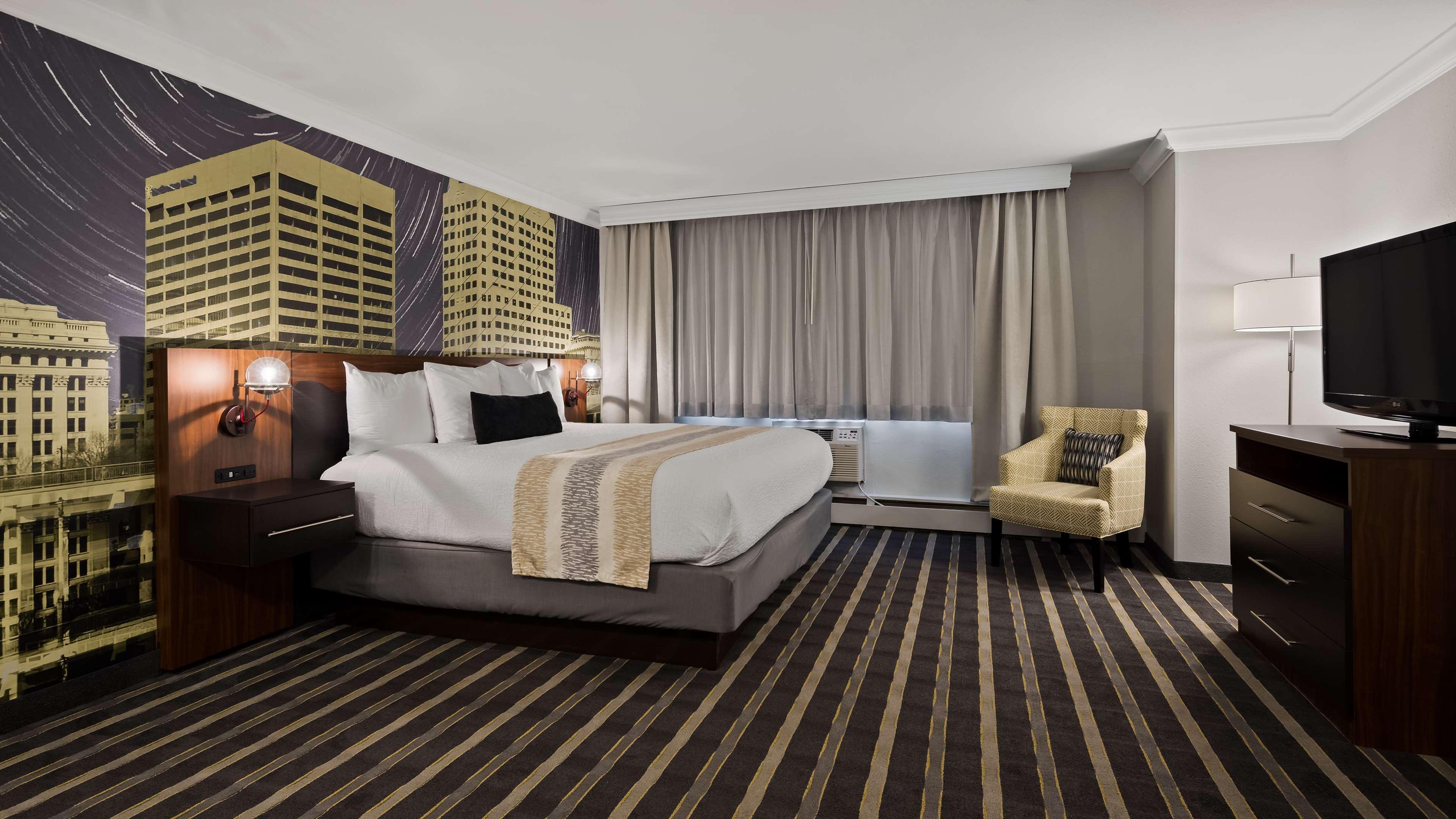 Best Western Plus Milwaukee West Екстер'єр фото