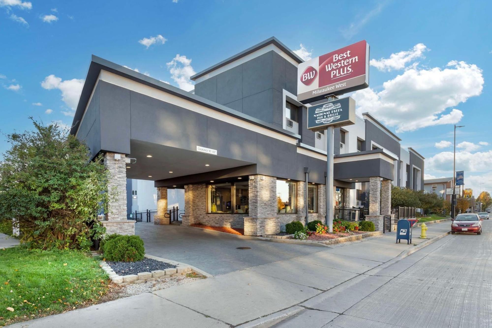 Best Western Plus Milwaukee West Екстер'єр фото