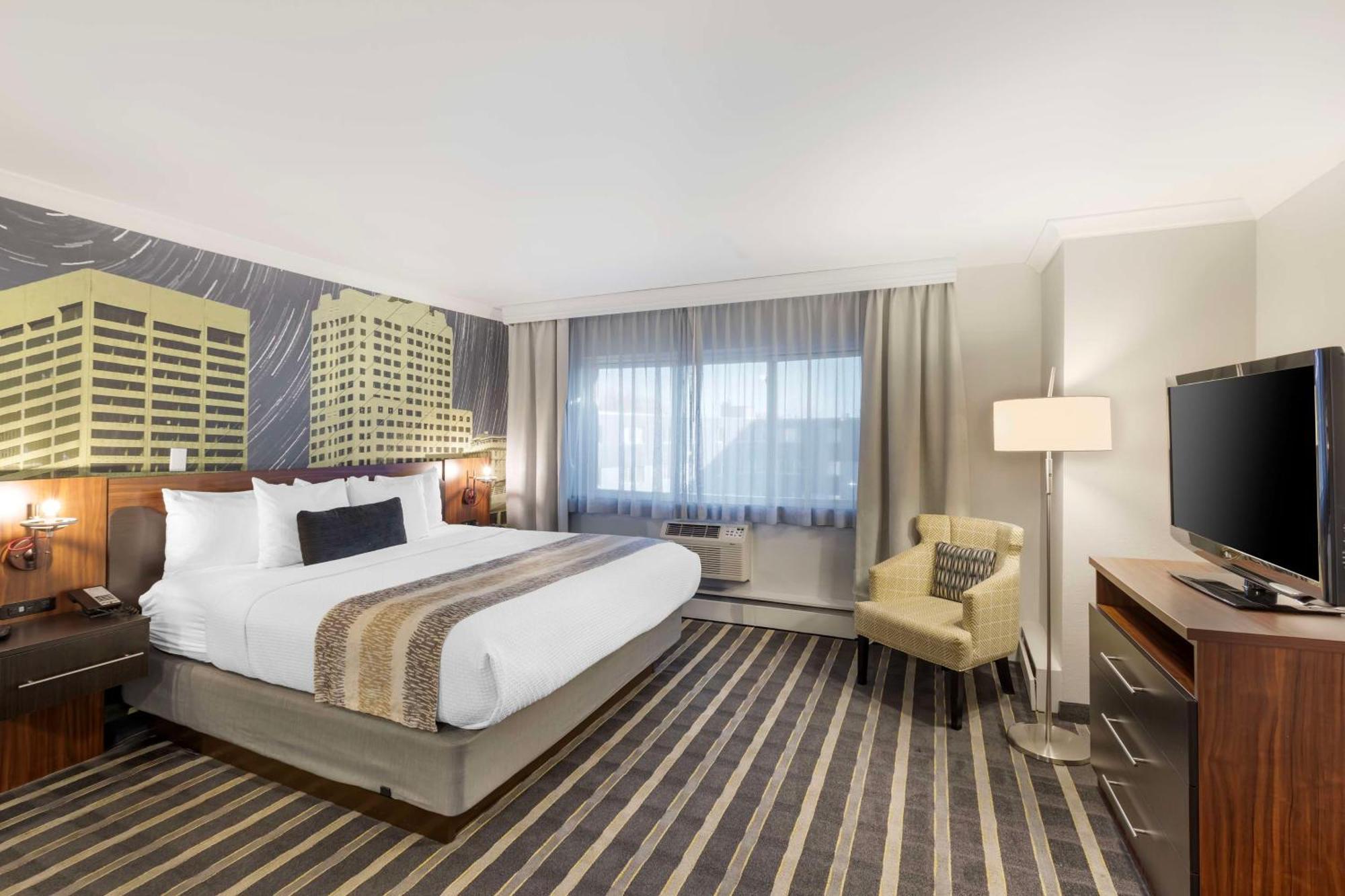 Best Western Plus Milwaukee West Екстер'єр фото