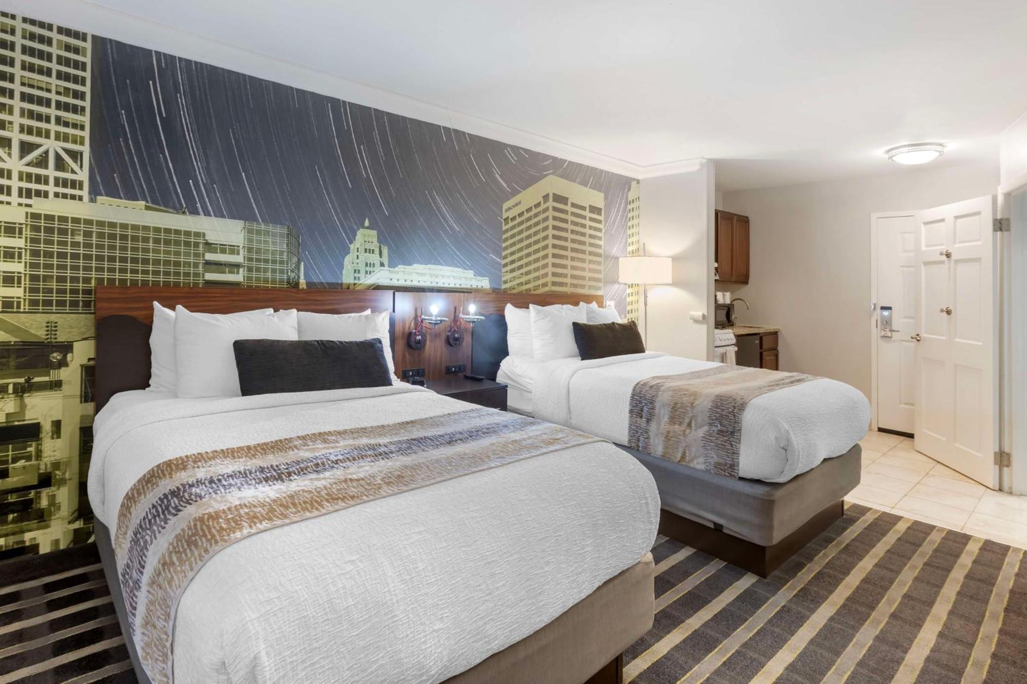 Best Western Plus Milwaukee West Екстер'єр фото