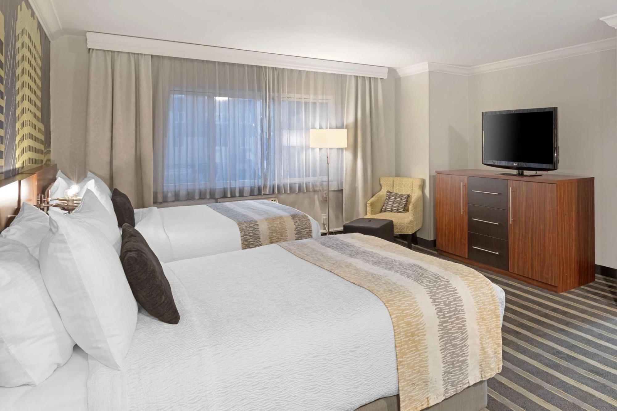 Best Western Plus Milwaukee West Екстер'єр фото
